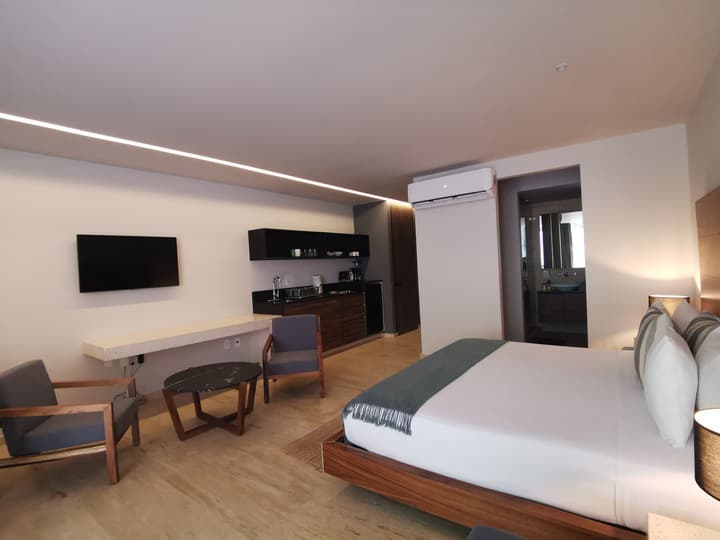 Kaab South Beach by The Spot Rentals