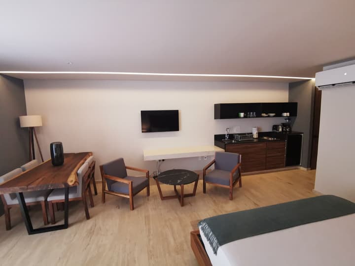 Kaab South Beach by The Spot Rentals