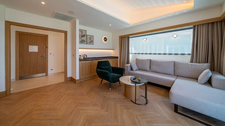 Liberty Fabay - All Inclusive