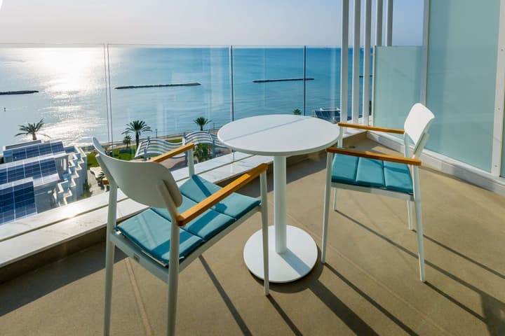 Radisson Beach Resort Larnaca