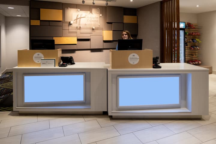 Holiday Inn Express & Suites Bullhead City by IHG