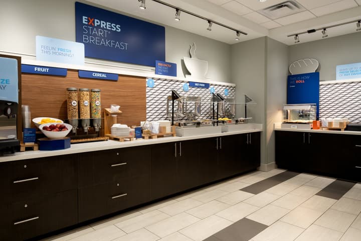 Holiday Inn Express & Suites Bullhead City by IHG