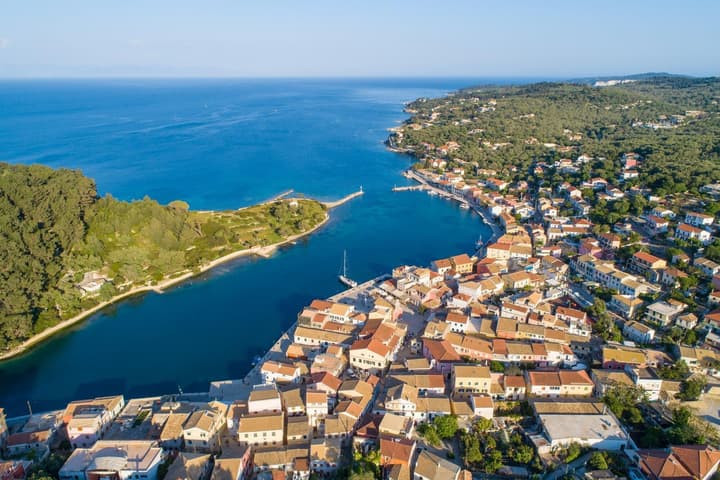 Thanasis Large Private Pool Walk to Beach Sea Views A C - 265