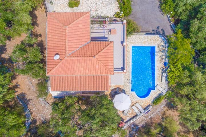 Villa Youla Large Private Pool Walk to Beach Sea Views A C Wifi Car Not Required - 1025
