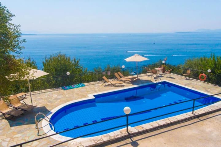 Villa Lina Large Private Pool Walk to Beach Sea Views A C Wifi Eco-friendly - 2171