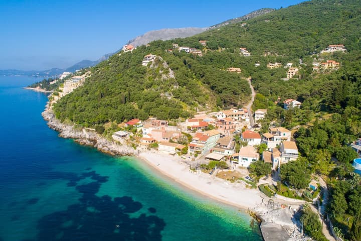 Villa Lina Large Private Pool Walk to Beach Sea Views A C Wifi Eco-friendly - 2171
