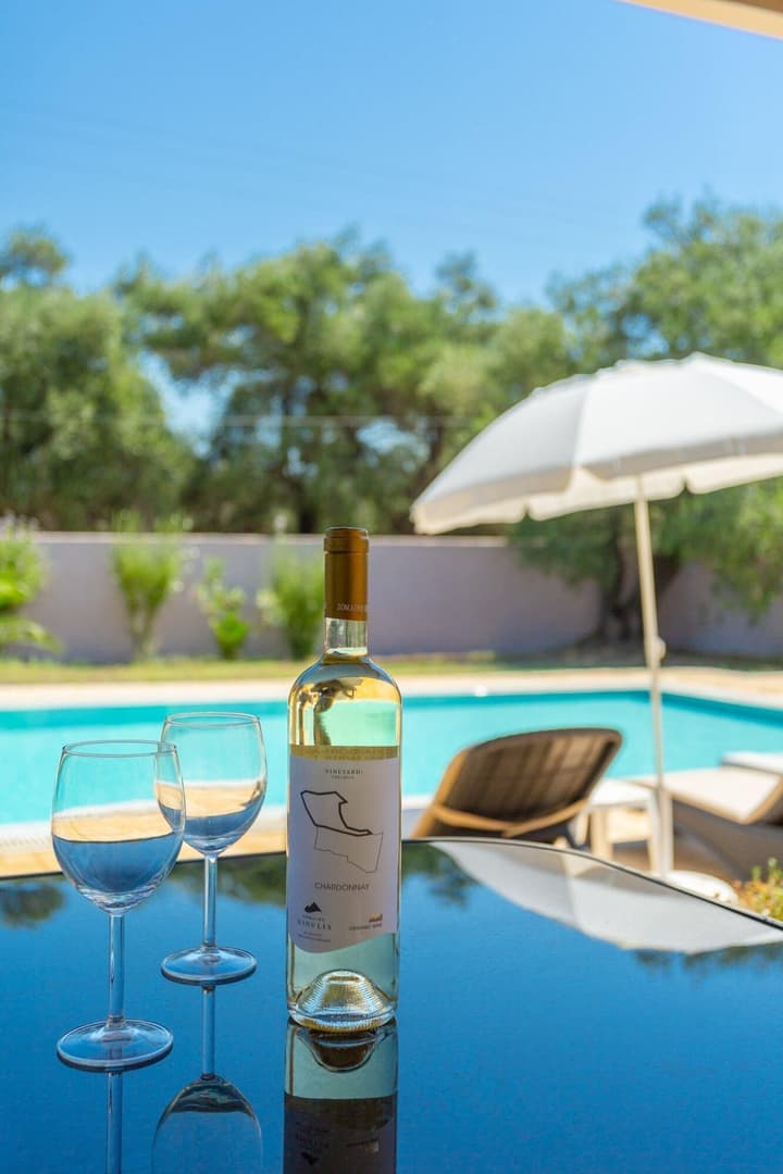Villa Popi Large Private Pool Walk to Beach A C Wifi - 2820