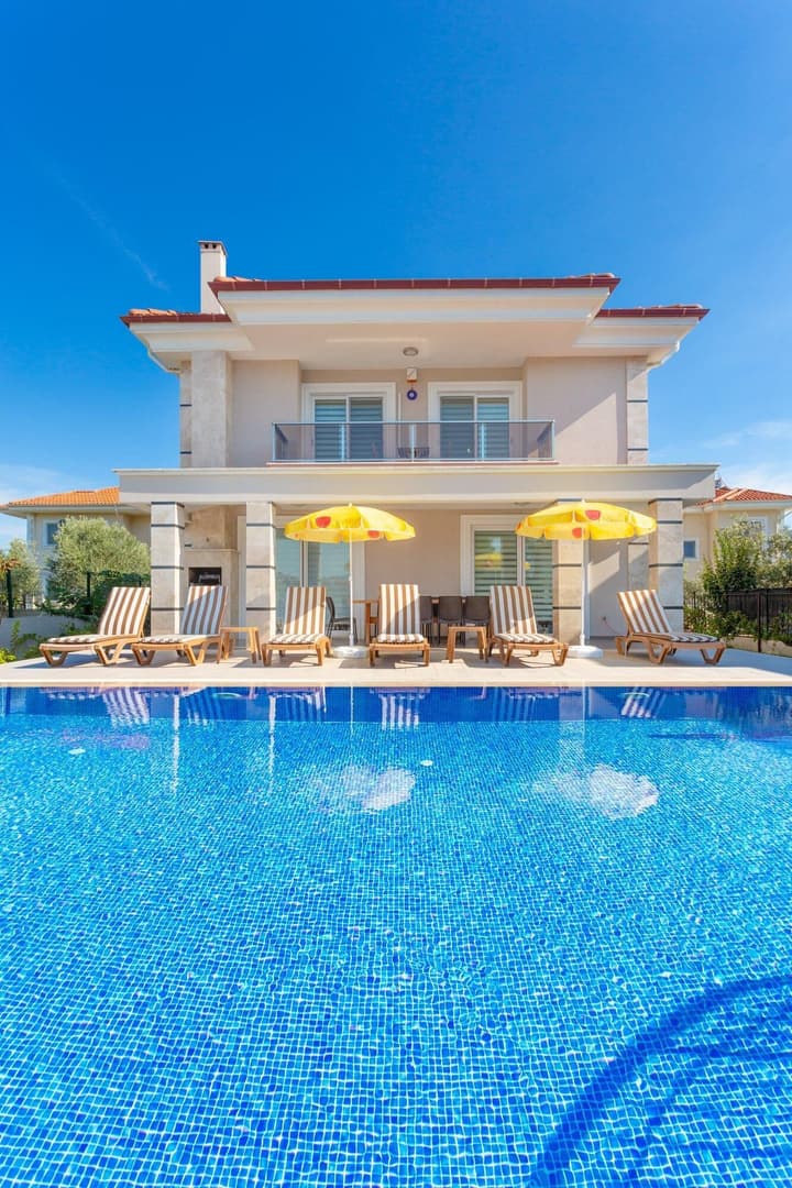 Villa Ozcelik Large Private Pool A C Wifi Car Not Required Eco-friendly - 2833