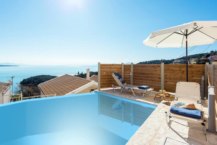 Villa Frosso Large Private Pool Walk to Beach Sea Views A C Wifi Car Not Required - 556