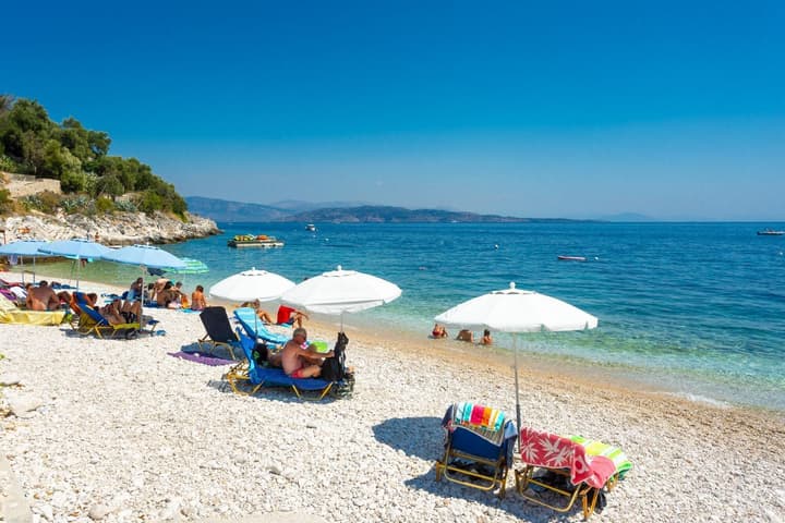 Villa Frosso Large Private Pool Walk to Beach Sea Views A C Wifi Car Not Required - 556