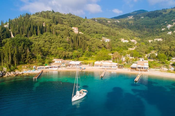 Villa Frosso Large Private Pool Walk to Beach Sea Views A C Wifi Car Not Required - 556