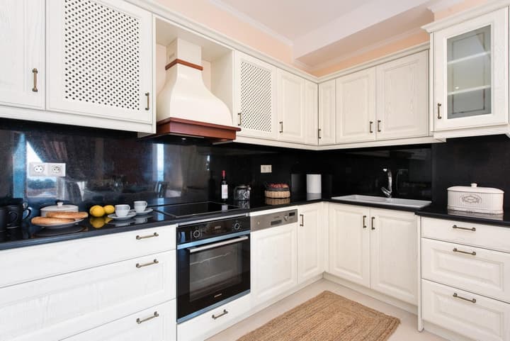 Villa Frosso Large Private Pool Walk to Beach Sea Views A C Wifi Car Not Required - 556