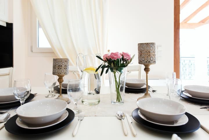 Villa Frosso Large Private Pool Walk to Beach Sea Views A C Wifi Car Not Required - 556