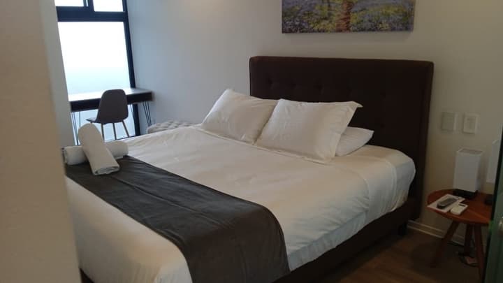 BEE Suites San Jose - Escalante