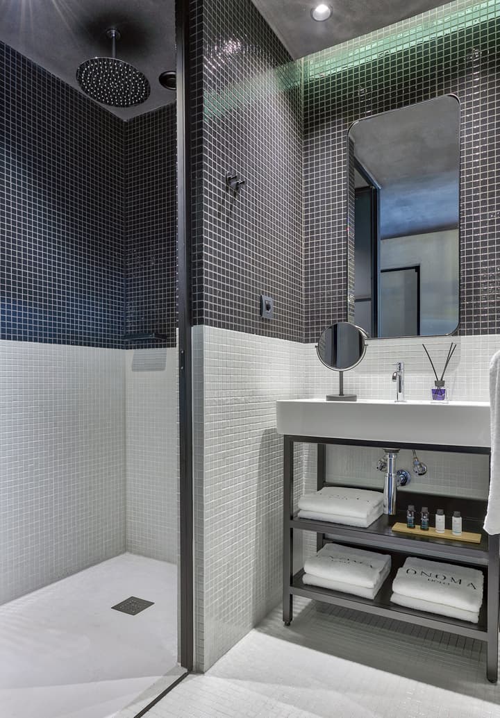 ONOMA Hotel