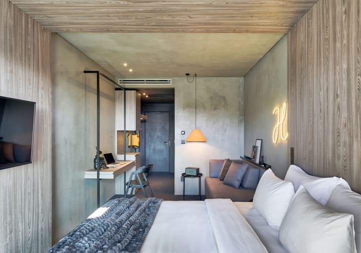 ONOMA Hotel