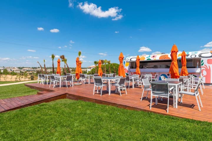 Regency Salgados Hotel & Spa