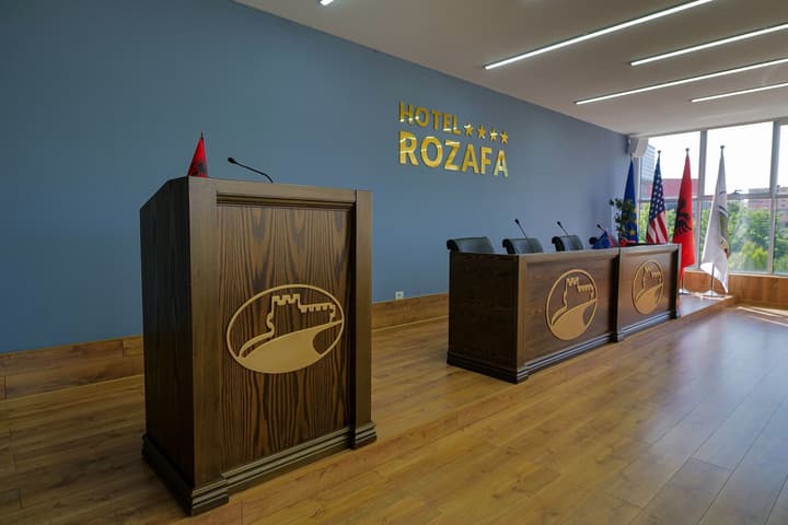 HOTEL ROZAFA
