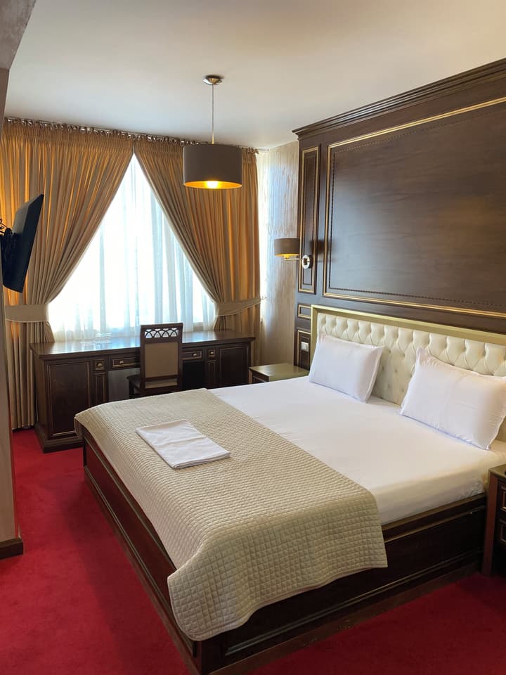 HOTEL ROZAFA