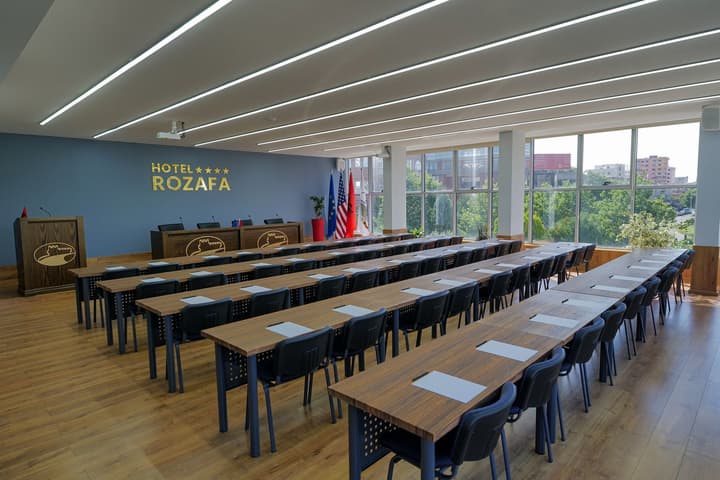 HOTEL ROZAFA