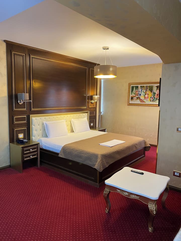 HOTEL ROZAFA