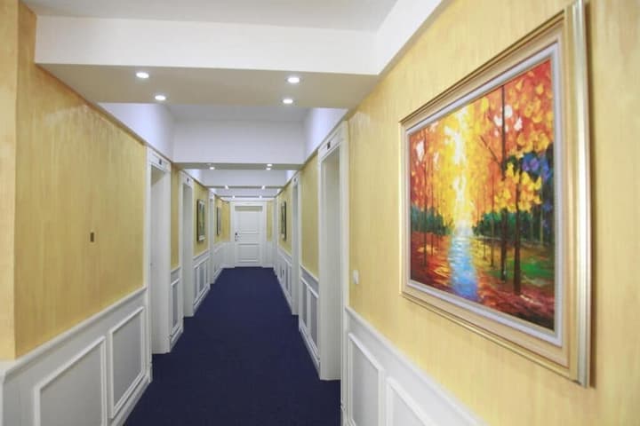 HOTEL ROZAFA