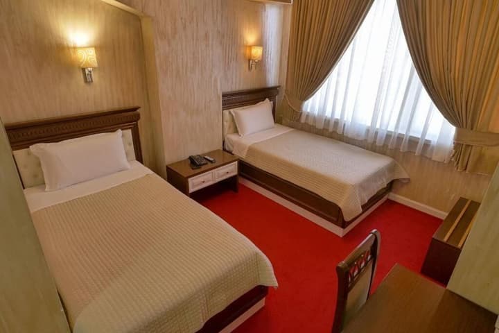 HOTEL ROZAFA