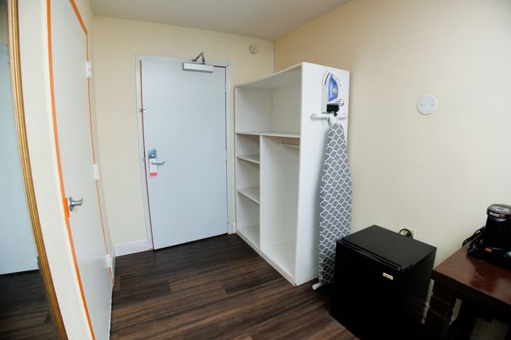 Garnet Inn & Suites, Orlando
