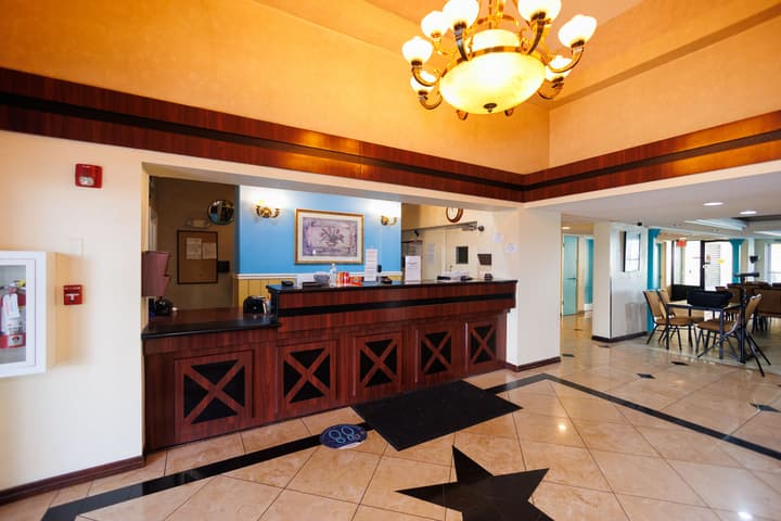 Garnet Inn & Suites, Orlando