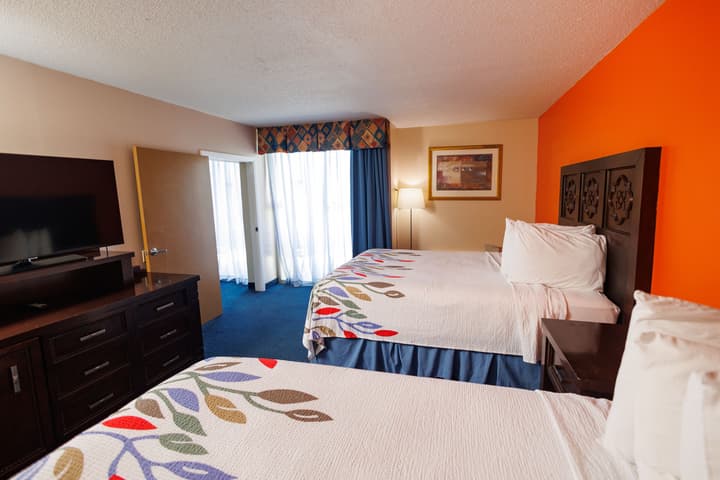 Garnet Inn & Suites, Orlando