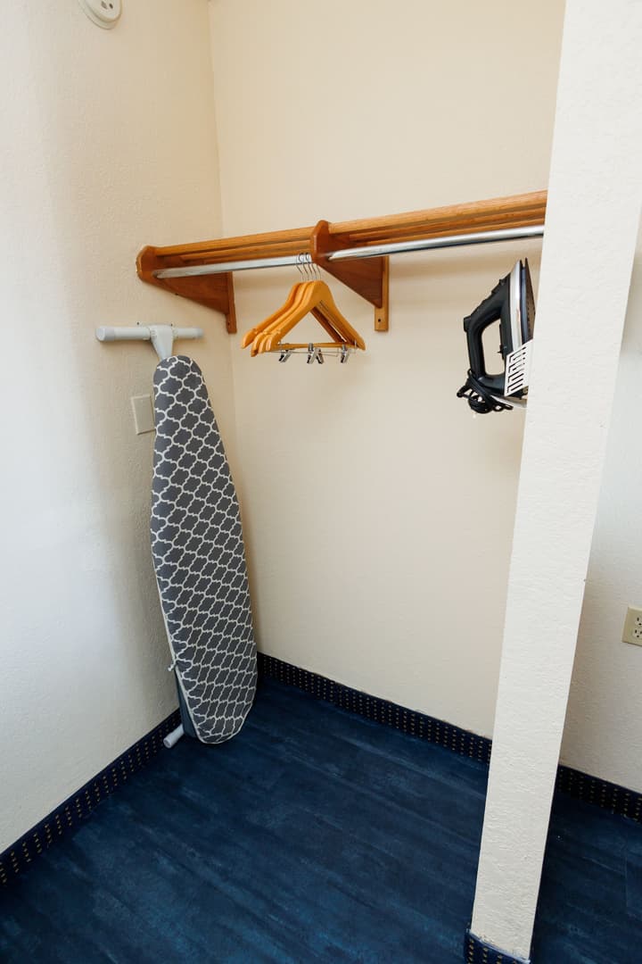 Garnet Inn & Suites, Orlando