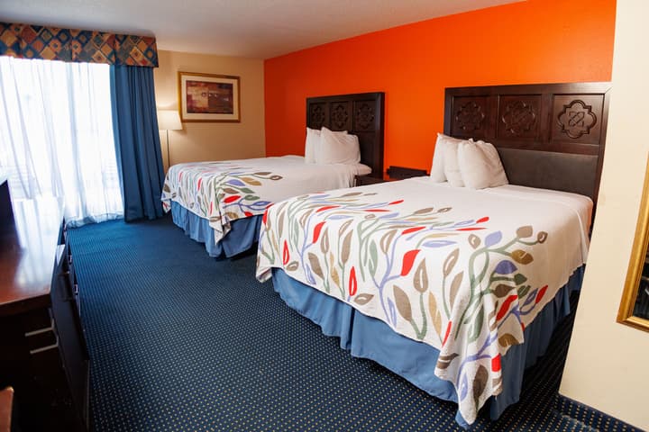 Garnet Inn & Suites, Orlando