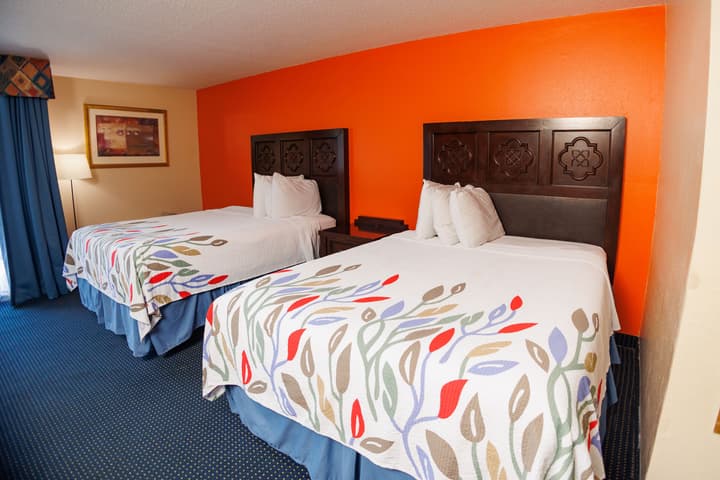 Garnet Inn & Suites, Orlando