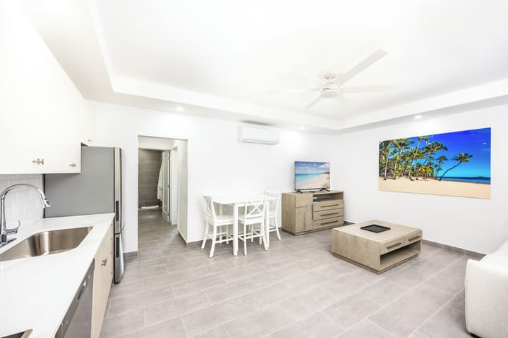 Seascape Grace Bay Hotel & Townhome Villas