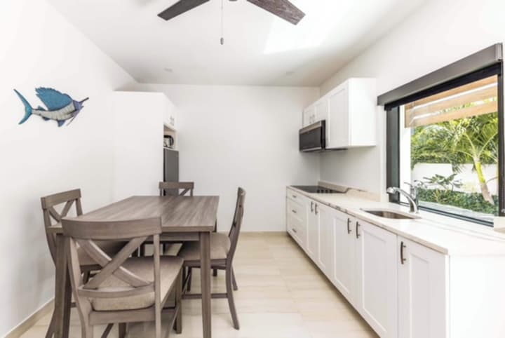 Seascape Grace Bay Hotel & Townhome Villas