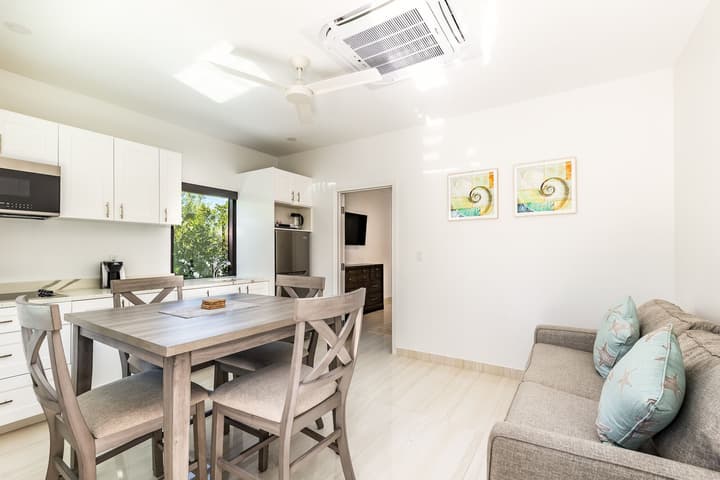 Seascape Grace Bay Hotel & Townhome Villas