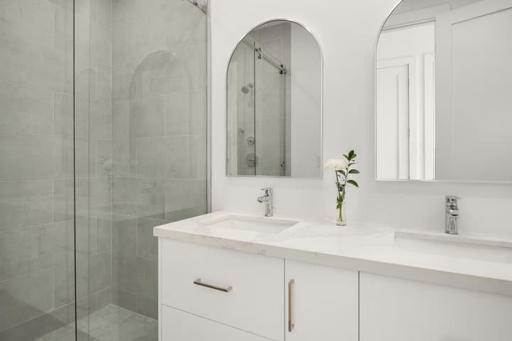 Seascape Grace Bay Hotel & Townhome Villas