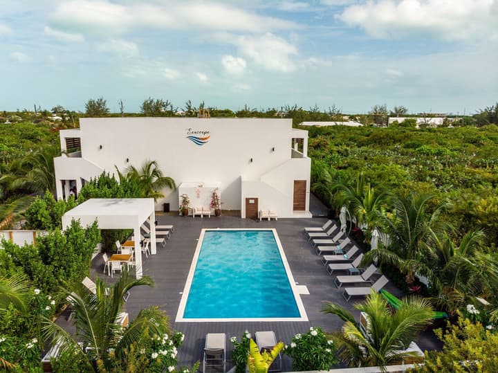 Seascape Grace Bay Hotel & Townhome Villas
