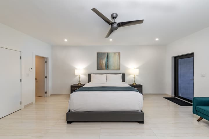Seascape Grace Bay Hotel & Townhome Villas