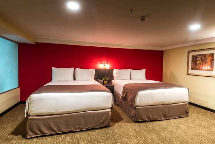 Urban Green Hotel & Suites