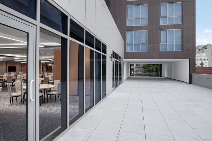 Four Points by Sheraton Flushing