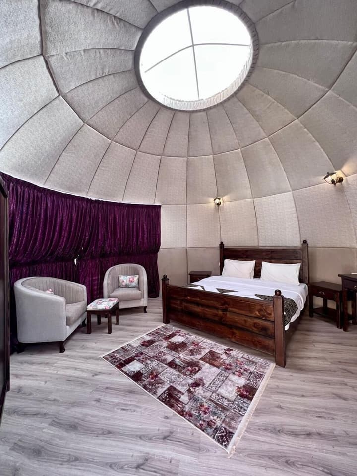 Rum Oasis Luxury Camp