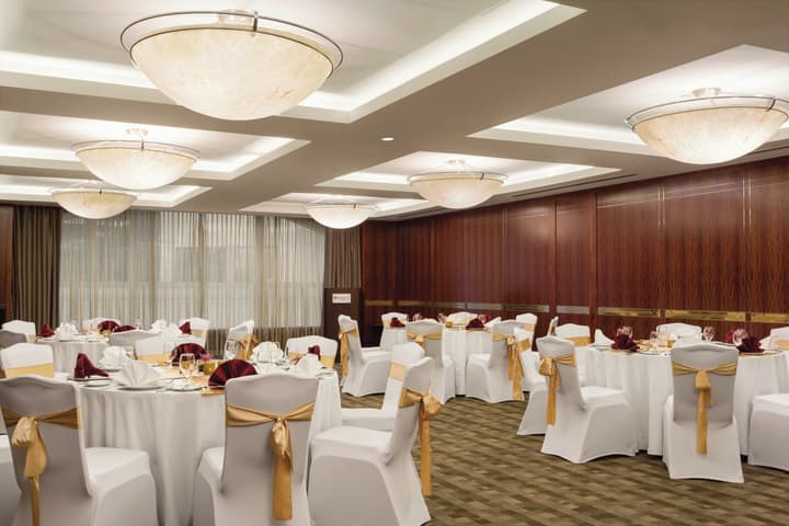 Crowne Plaza Dubai Jumeirah by IHG