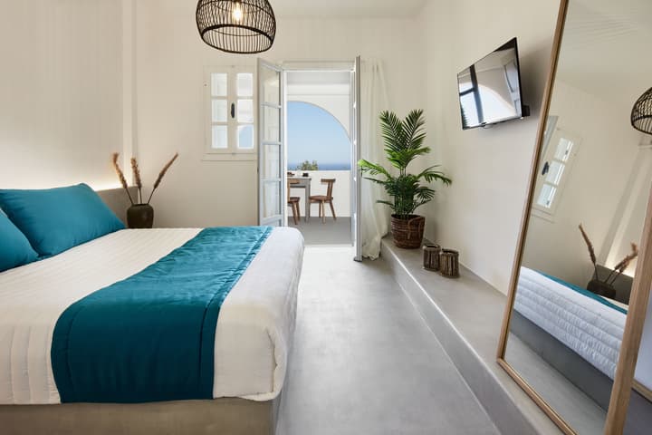 Nuvia Suites