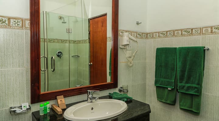 Senani Hotel