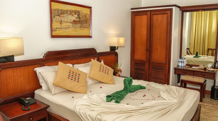Senani Hotel