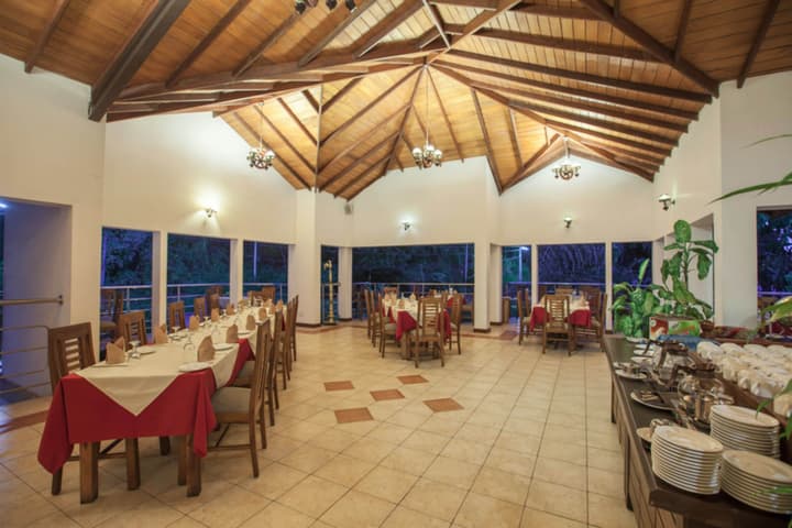 Senani Hotel