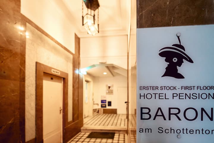 Hotel Pension Baron am Schottentor