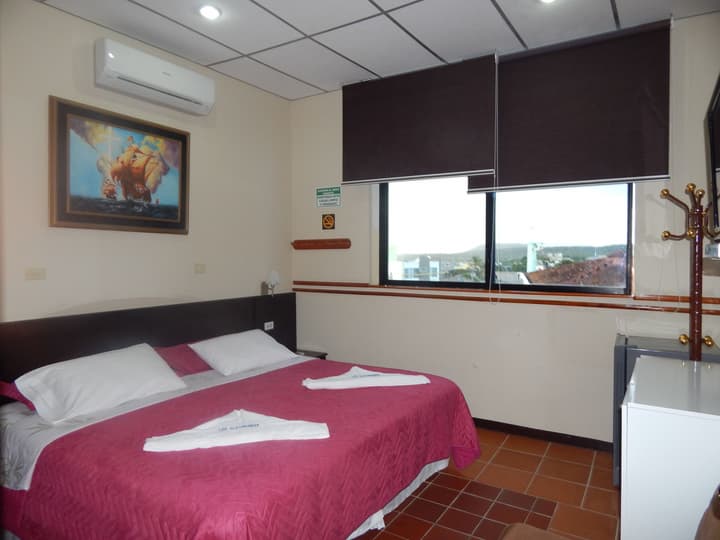 Hotel Los Algarrobos