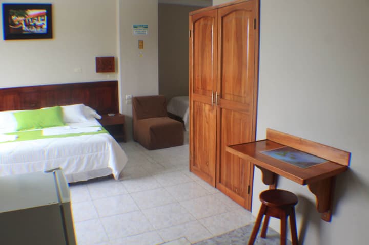 Hotel Los Algarrobos